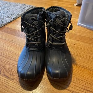 Sperry duck boots women size 10